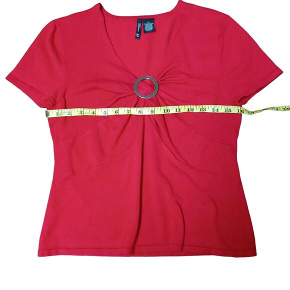 Womens Teen Red Top V Neck Top Metal Accent Buckle Gathered Front T Shirt PL - Picture 7 of 13